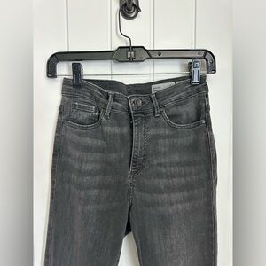 Vero Moda Jeans (EU Size 32 / US Size 2)